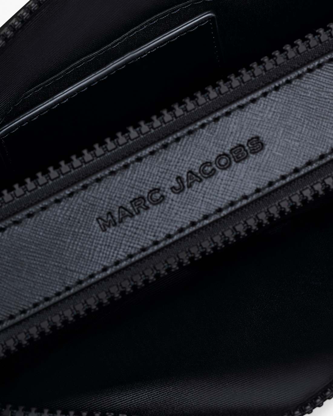 Marc Jacobs The Snapshot DTM Black
